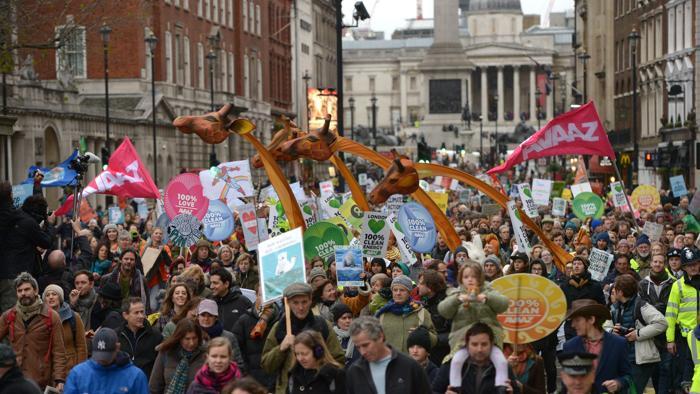 La marcia sul clima a Londra