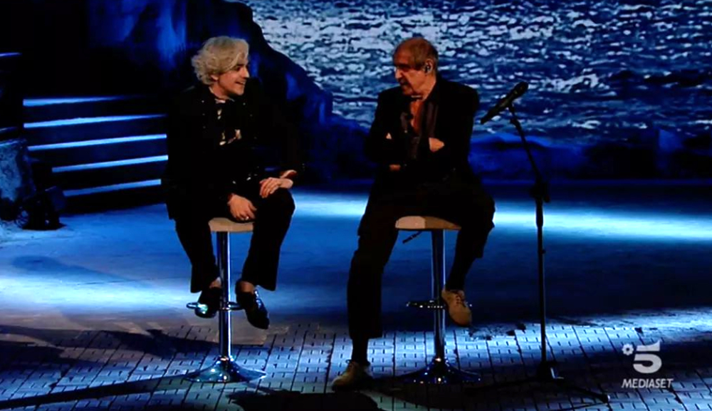 Adriano Celentano e Morgan durante lo show "Adrian Live - Questa è la storia..." su Canale 5